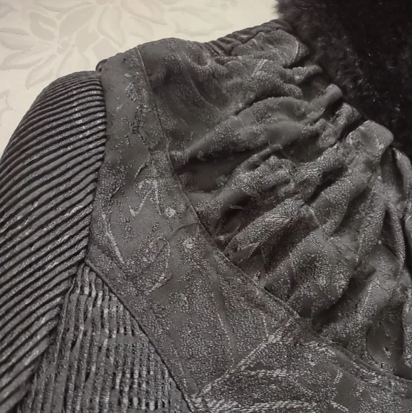Lindi victorian faux fur jacquard pleats jacket zip front